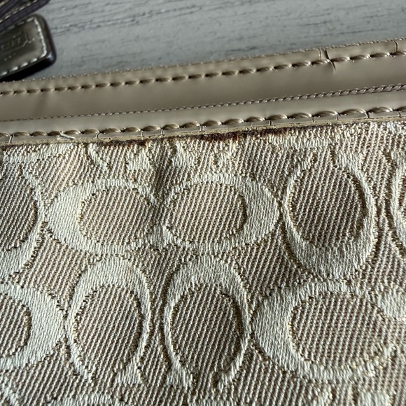 Coach Double Zip Wristlet | Signature C Jacquard | Cream & Beige - Picture 12 of 12